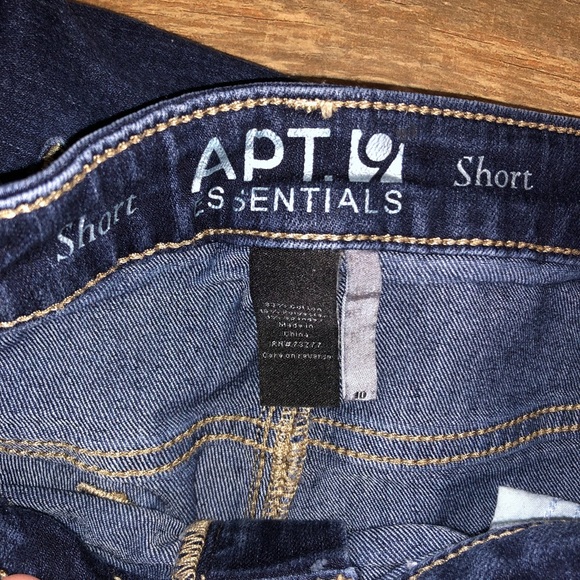 🔥FINAL PRICE REDUCTION🔥Apt 9 Cuffed Jean Shorts - Picture 3 of 3
